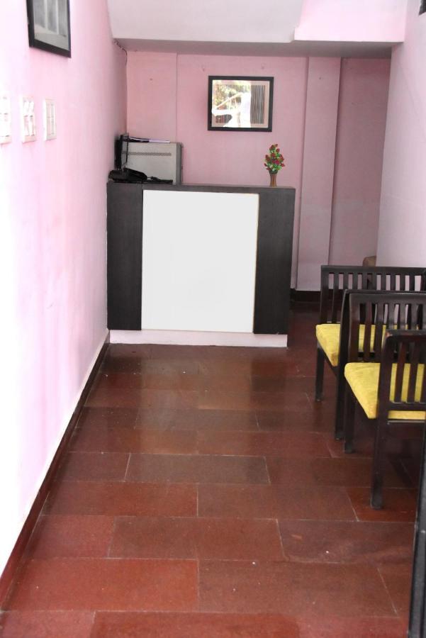 Aishwaryam Deshna Service Apartment Ambattur Chennai Exterior photo