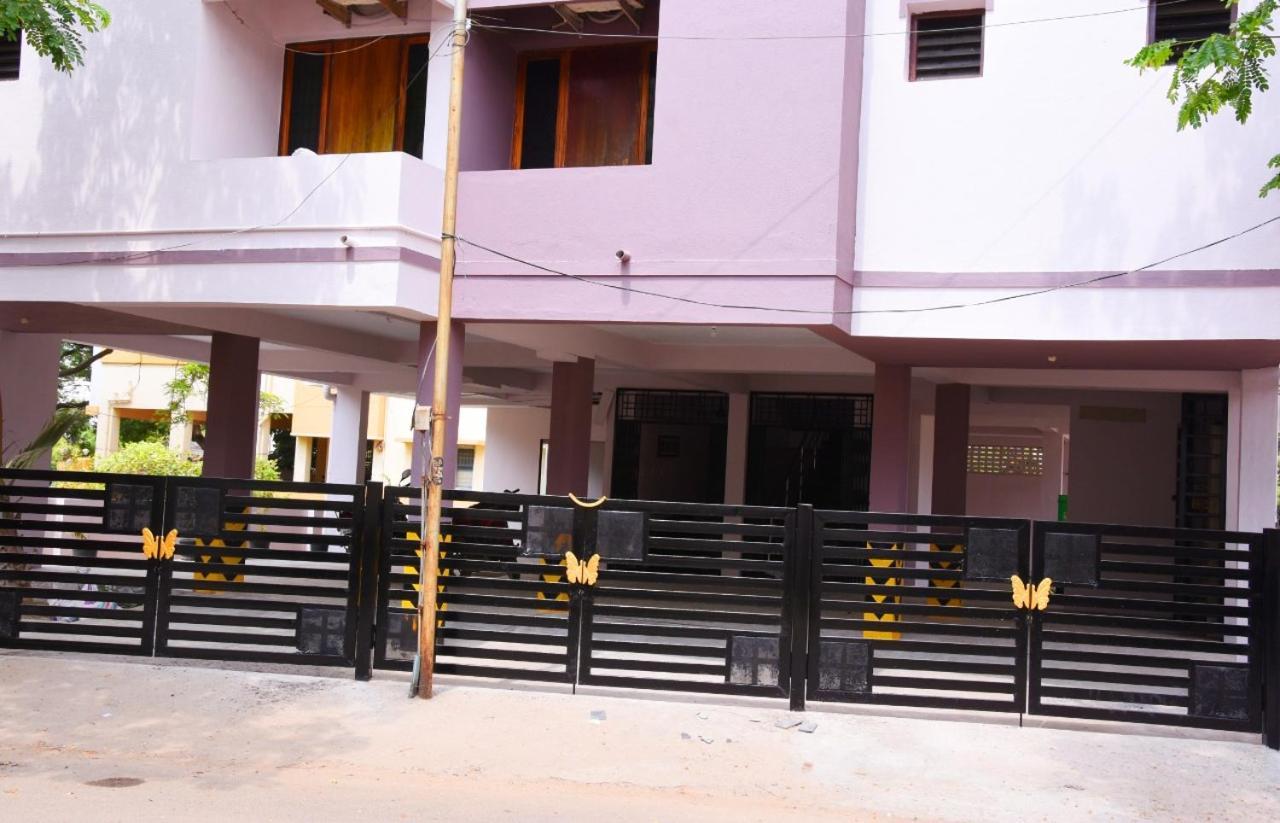 Aishwaryam Deshna Service Apartment Ambattur Chennai Exterior photo